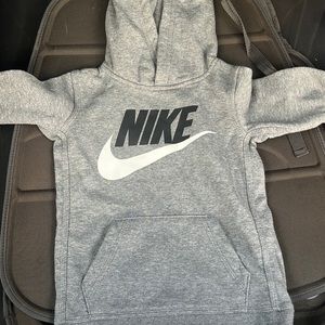 Nike boys sweater